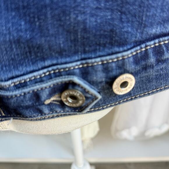 Liz Claiborne sz. Large Denim Jacket Classic durable, mature, fall, winter #4256 - Picture 6 of 10